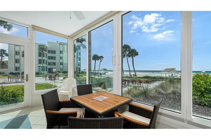Full direct view of Siesta Key Beach and Gulf