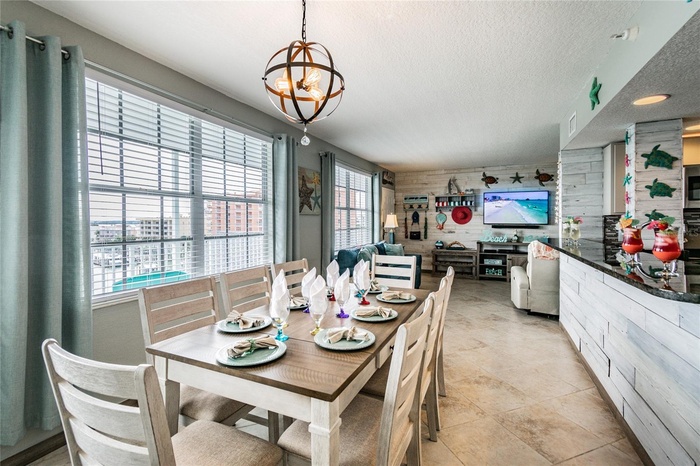 dining area with unobstructed water views