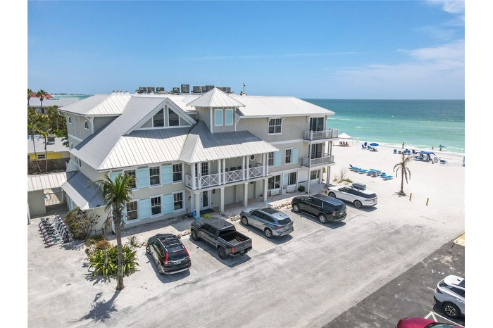 MAINSAIL INN
