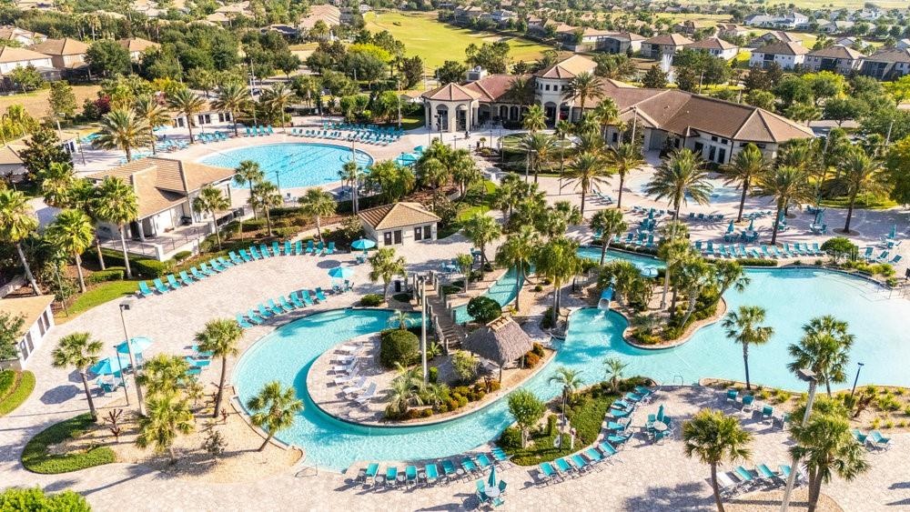 Lazy River/Pool