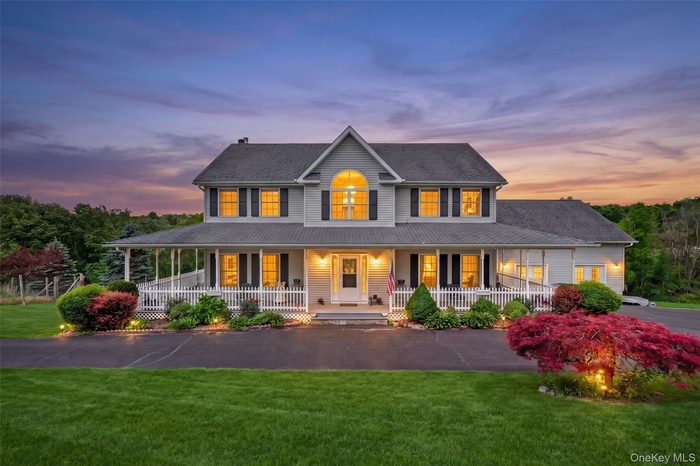 Welcome to 2 Melissa Lane in Washingtonville!