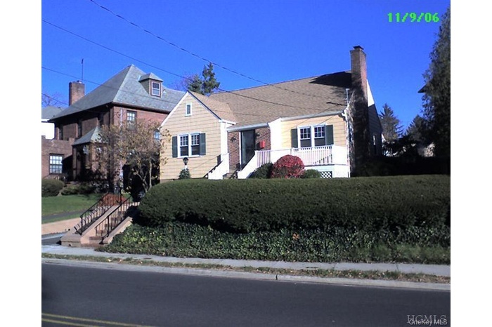 This beautiful 3-bedroom Cape boasts all the modern comforts with charm.  Walk to schools and park. Easily accessible near main roads, but still a qui