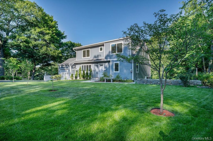 Beautiful,newly renovated home on quiet cul de sac.