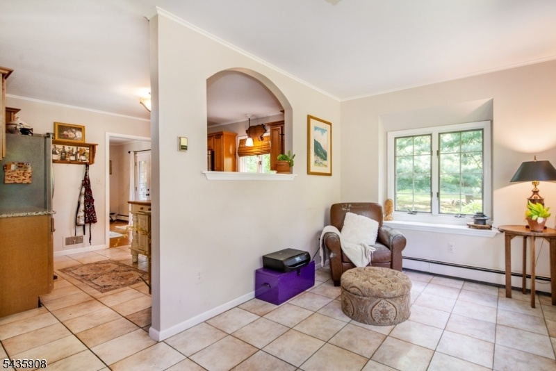 Eat in Kitchen/gathering room
