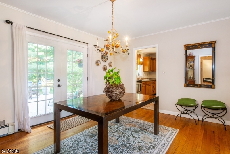 Dining room into Kitchen
