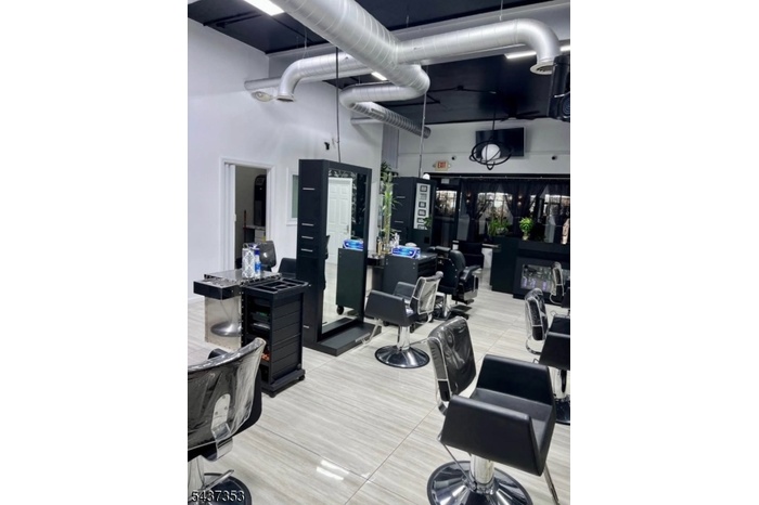 Salon