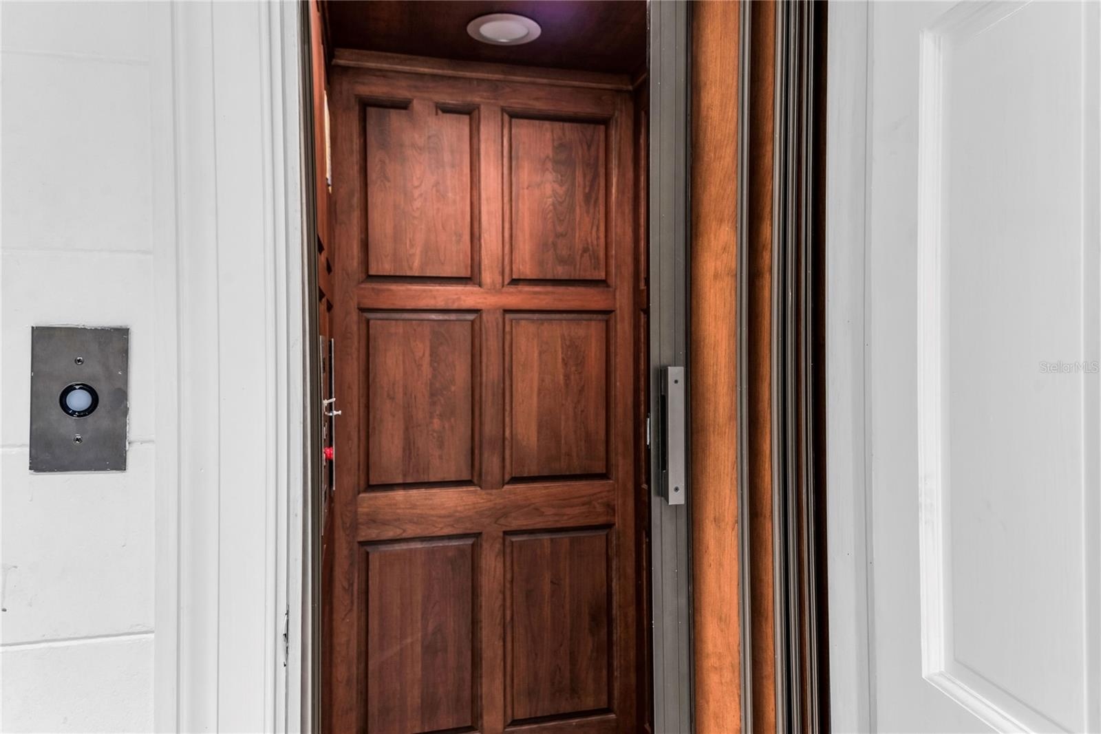 Elevator for all 3 levels