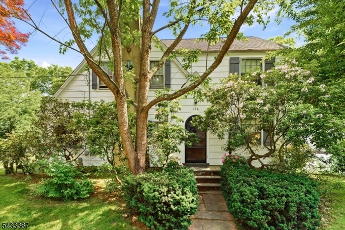 Charming 1935 Colonial