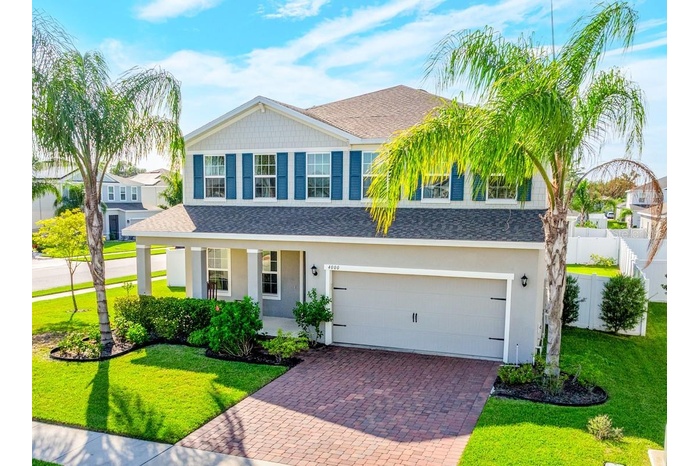 Welcome to Kensington Reserve, abeautiful GATED COMMUNITY in the heart of Sanford offering fantastic AMENITIES - like a zero-entry pool, playground, a