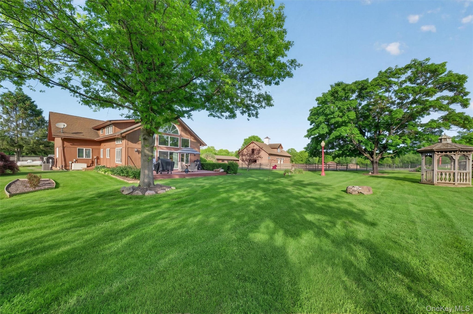 2nd home and garage are conveniently located with barn access in mind