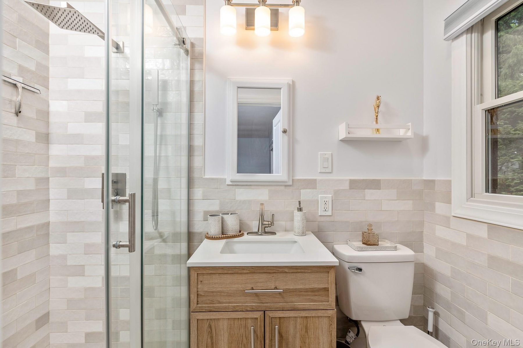 New custom guest bathroom