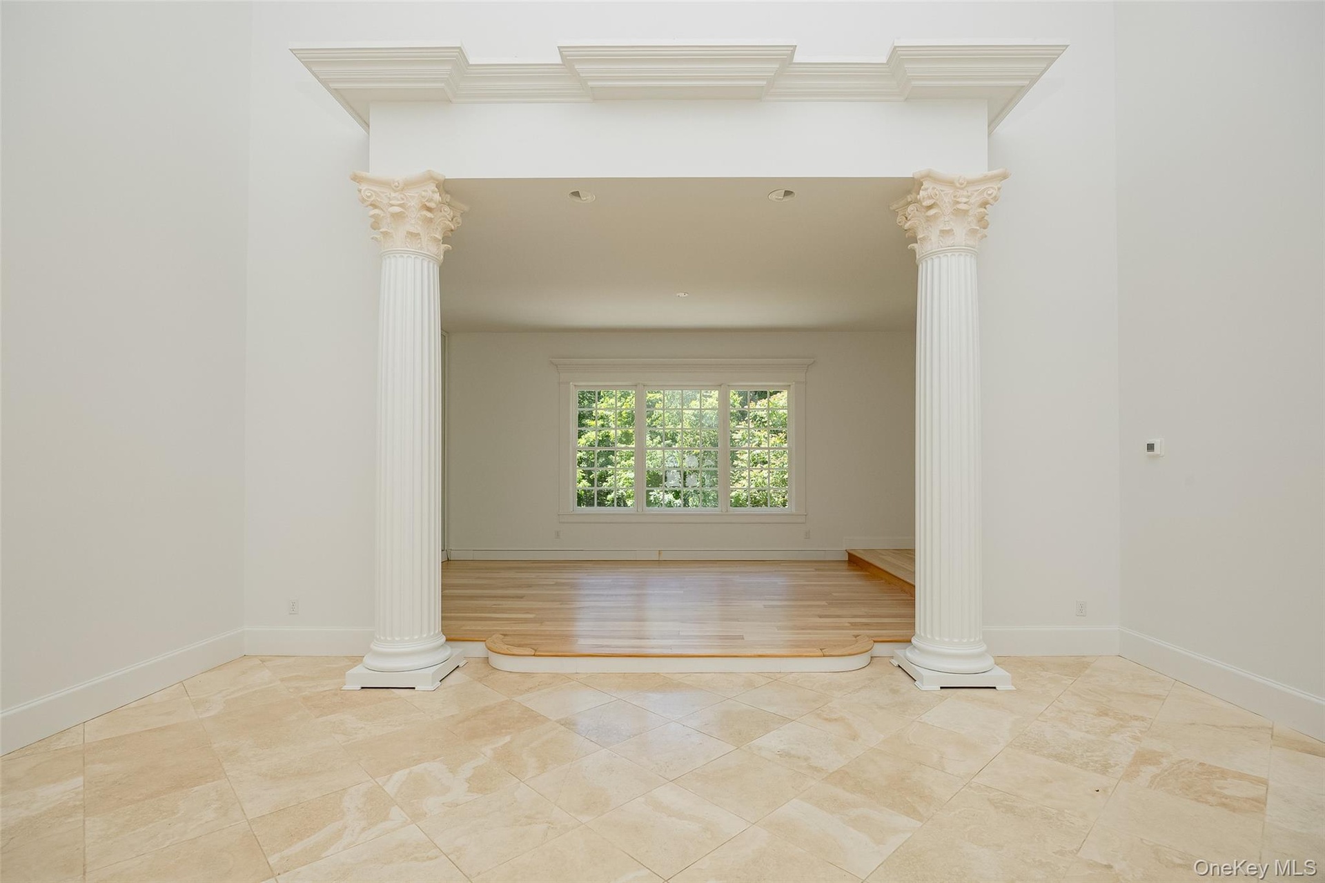 Open floorplan greatroom with cathedral ceilings and dining area