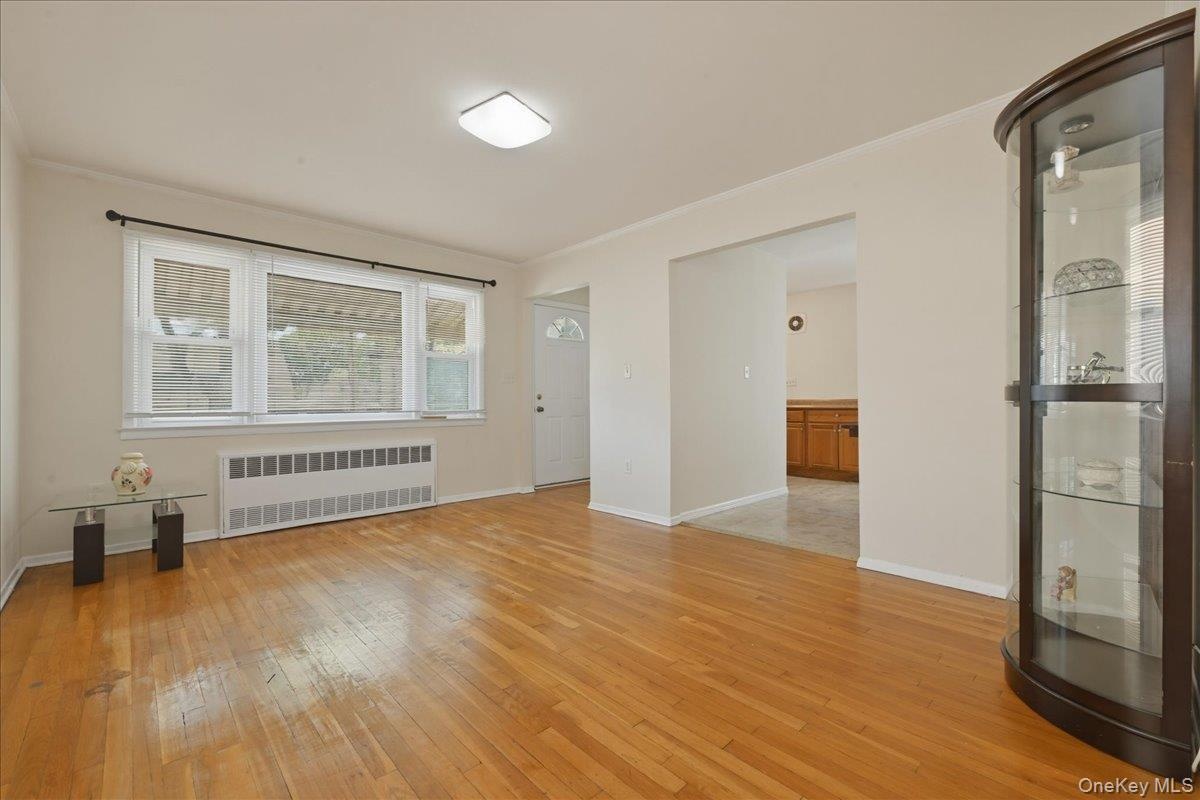 Entryway/Living Room
