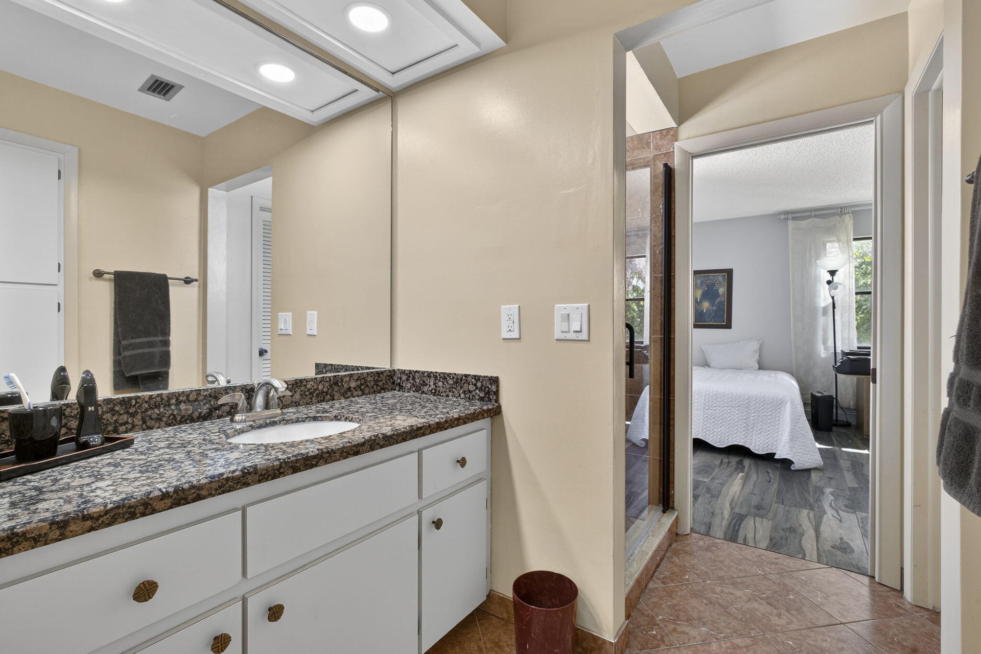 House Bath up