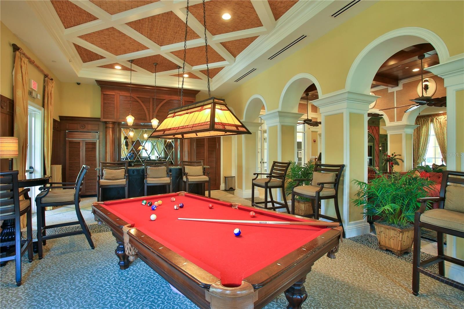 Pool table & kitchen for social get togethers!