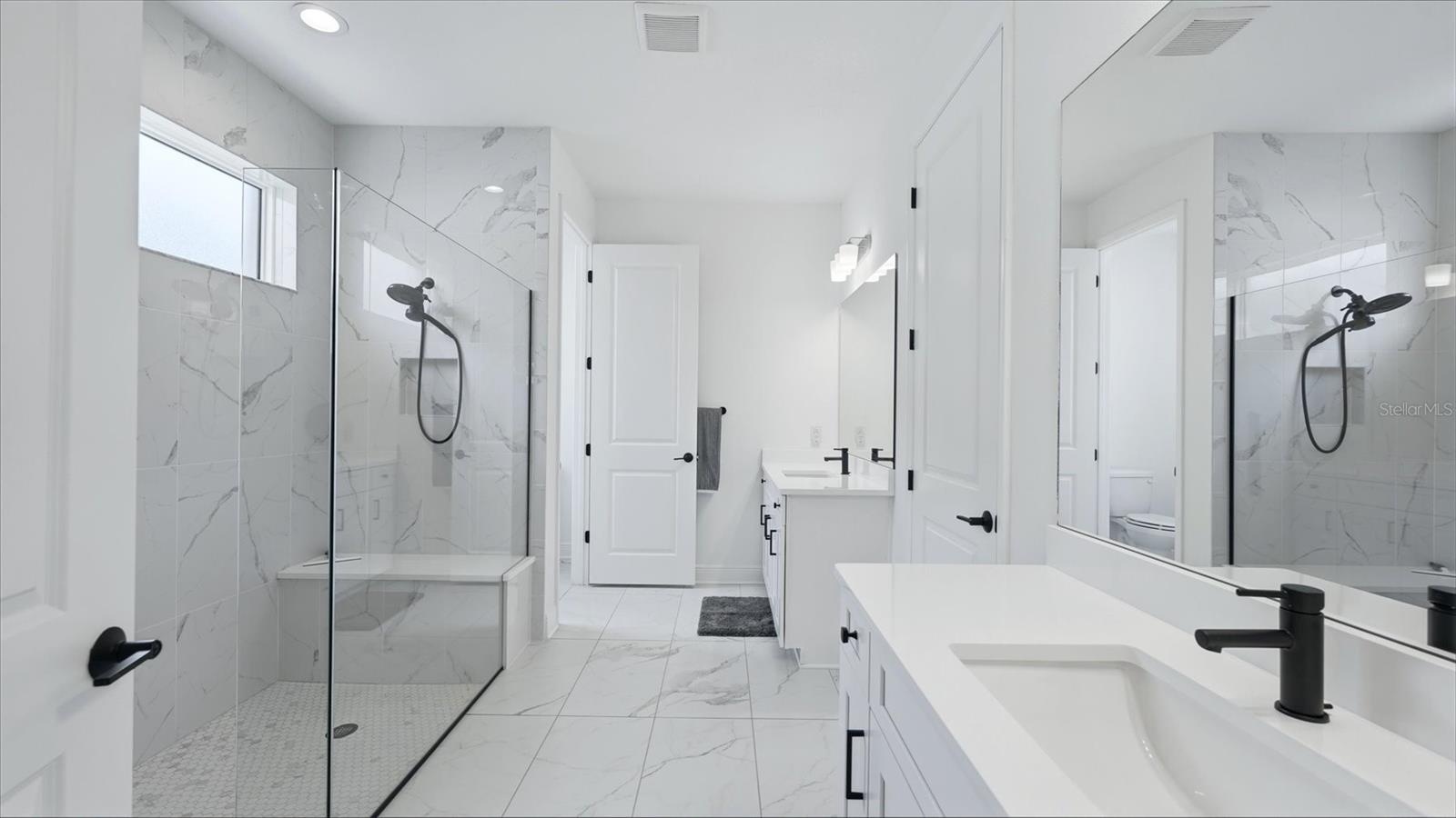 Primary Bath with DUal Sinks!