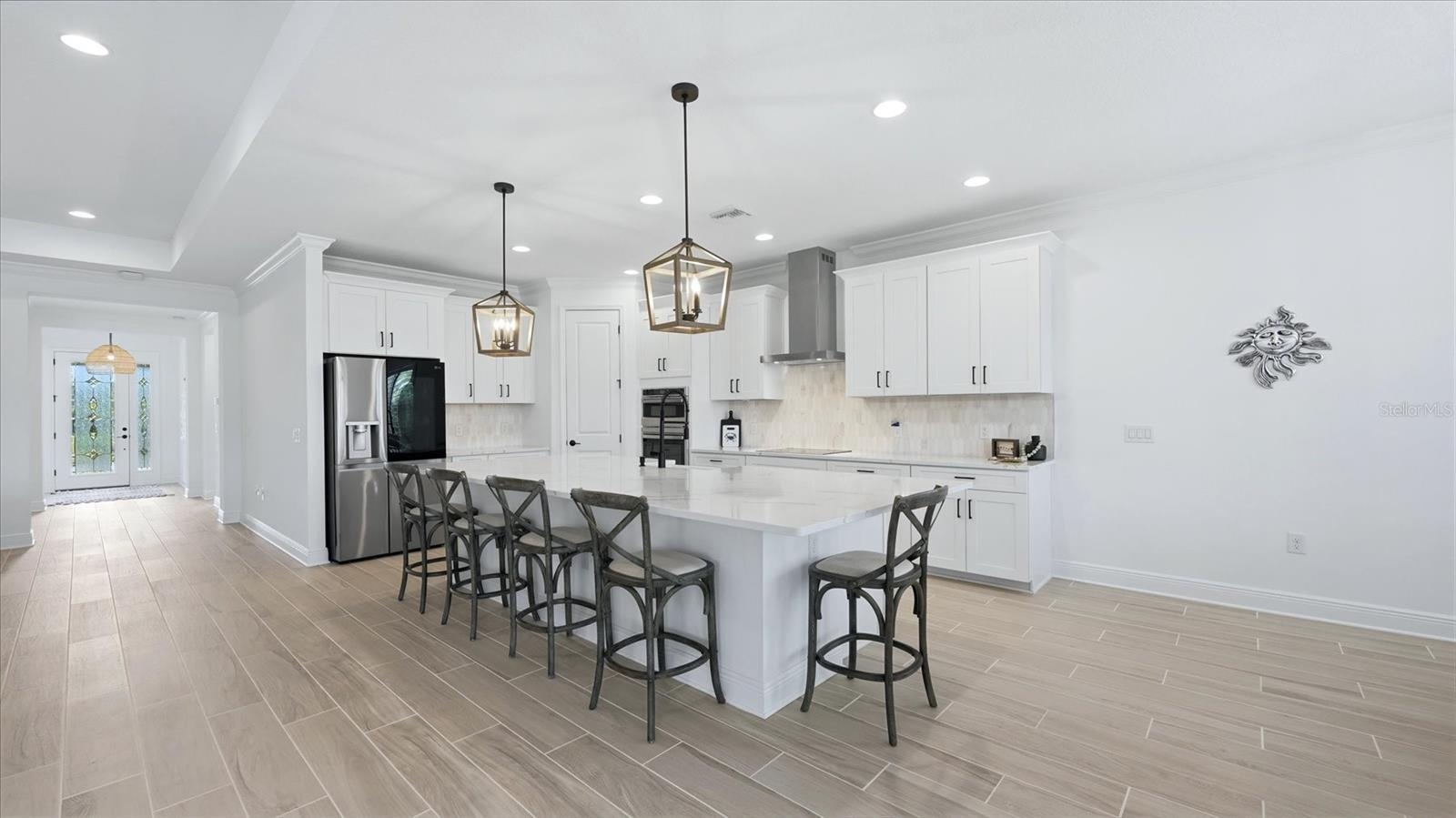 Large Kitchen Island!