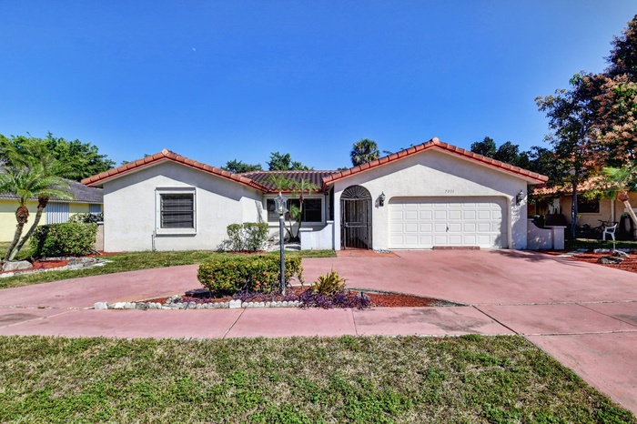 7011 San Sebastian Circle