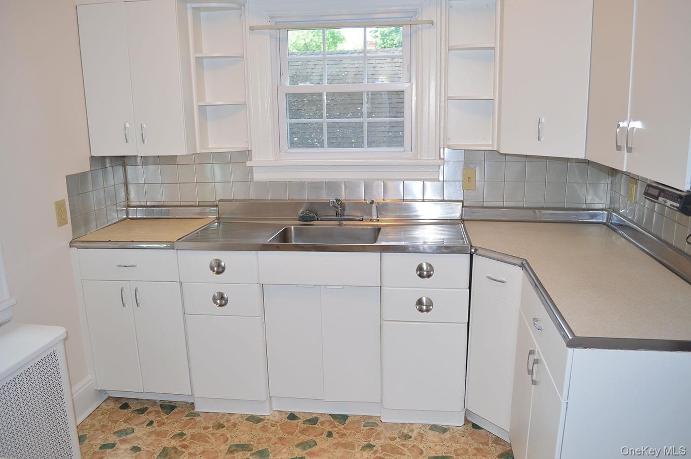 Spacious kitchen