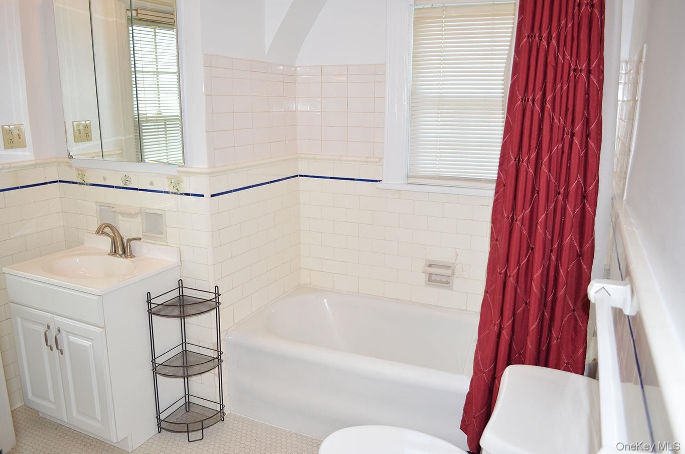 Full Hall Bathroom