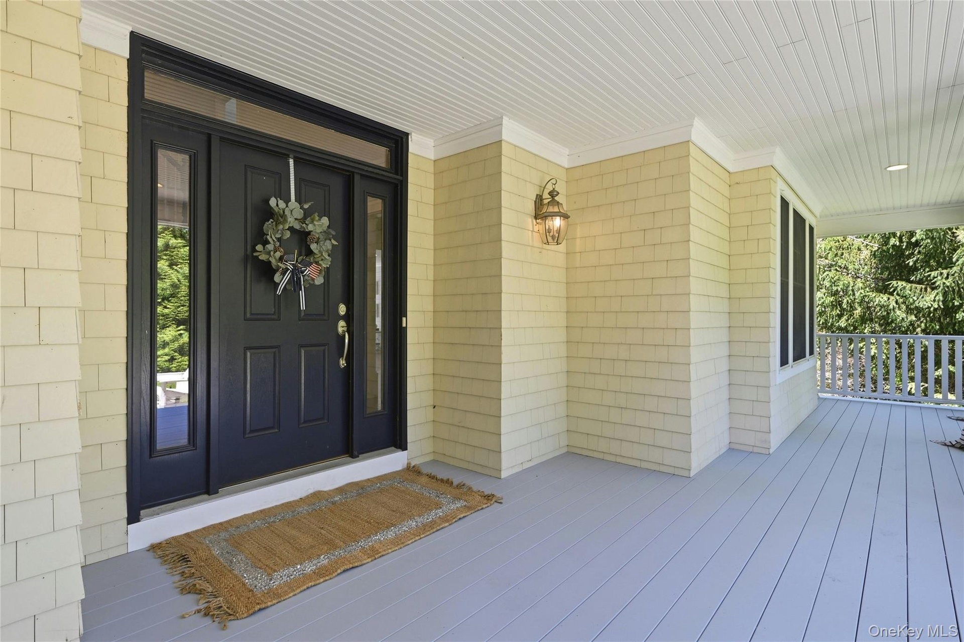 Covered Porch w Ample Room for Seating