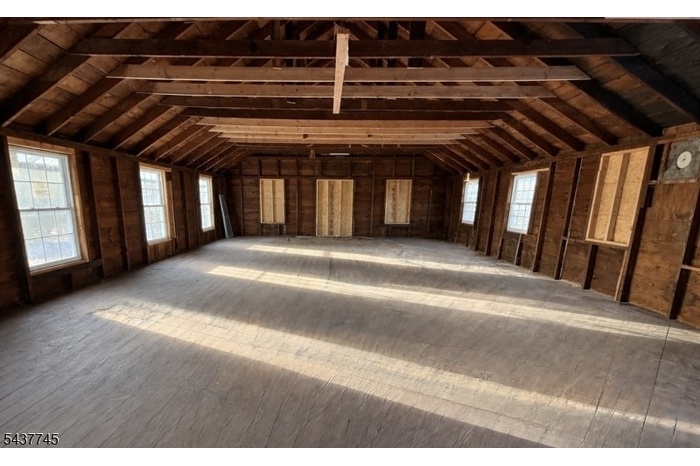 LOFT