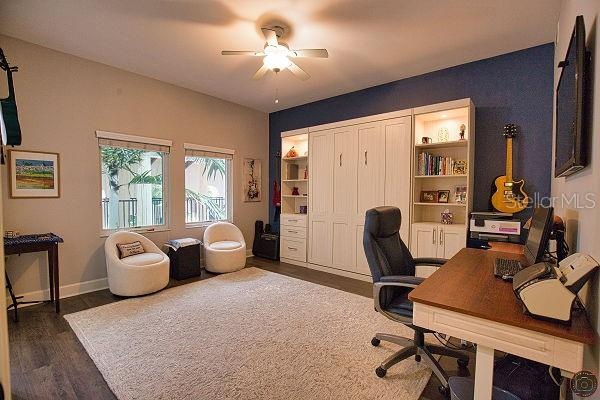 Guest bedroom