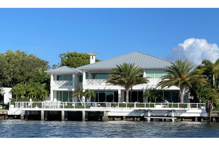 Intracoastal View - Rear Exterior