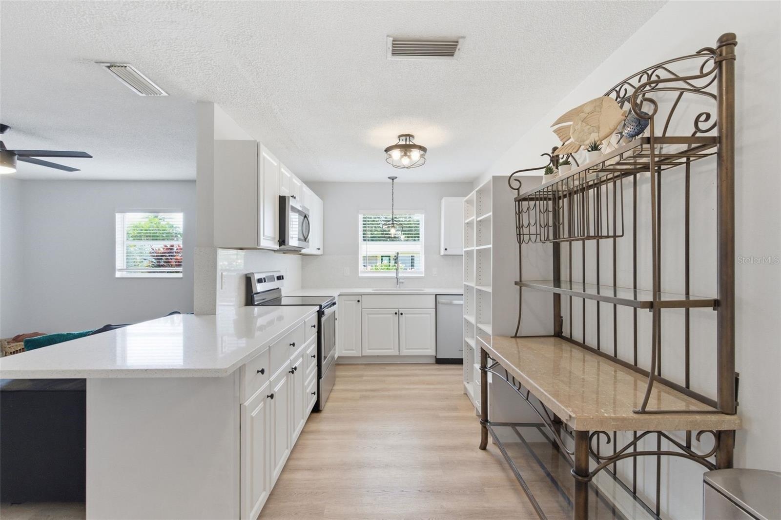 KITCHEN 1 2227