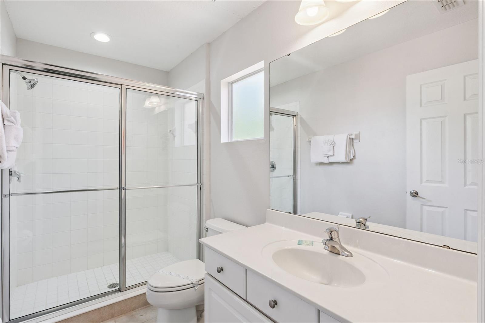 Guest bath2