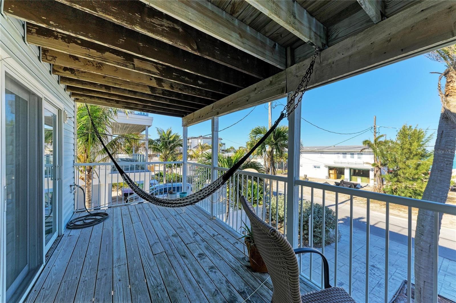 Balcony first level