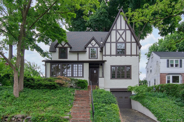 Welcome home to 370 Scarsdale Road.