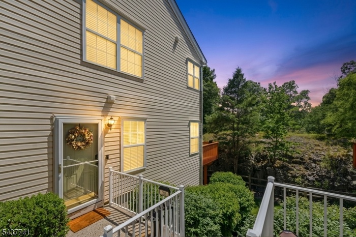 Private Entrance,Secluded Feel