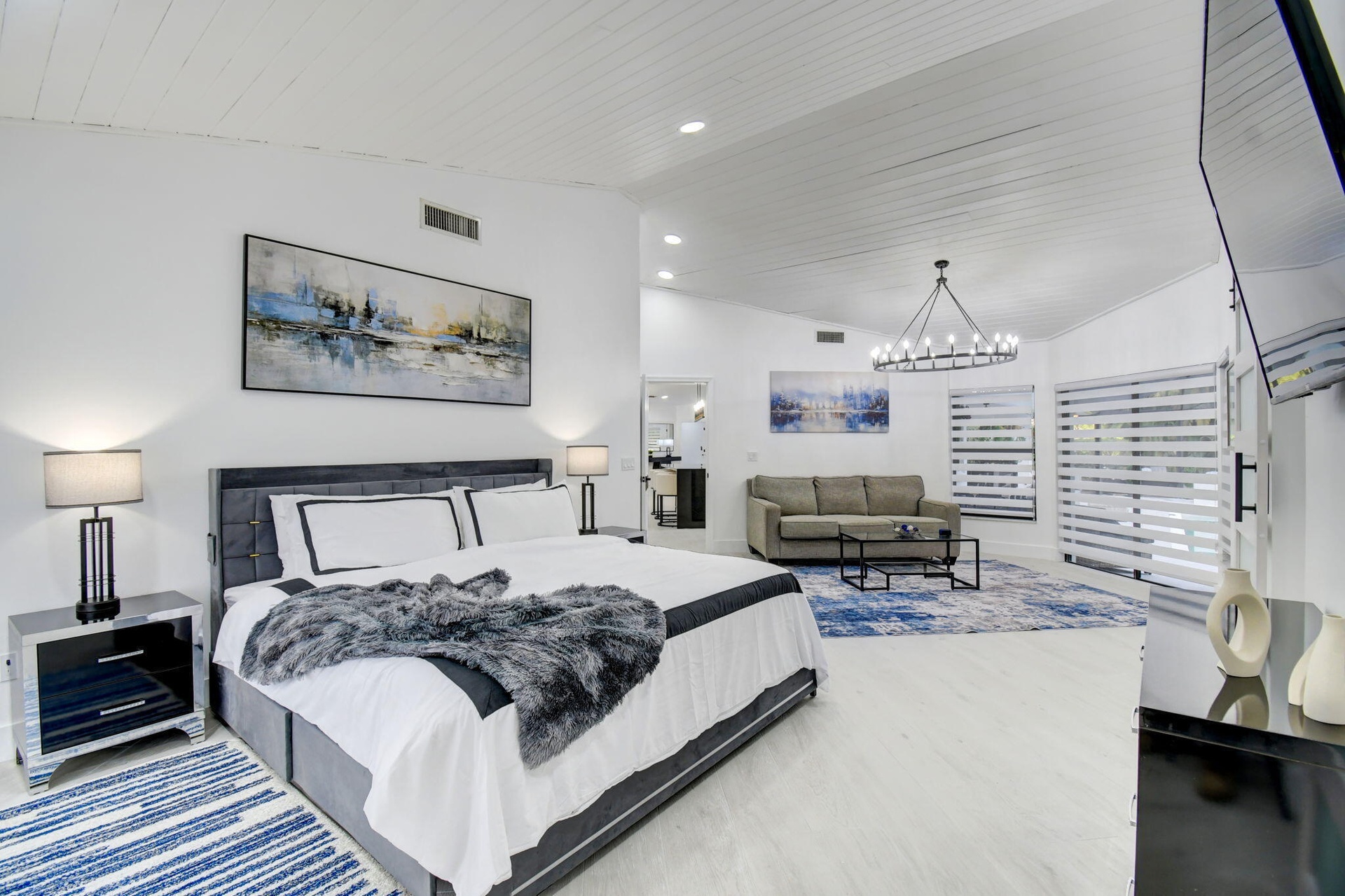 2nd master bedroom