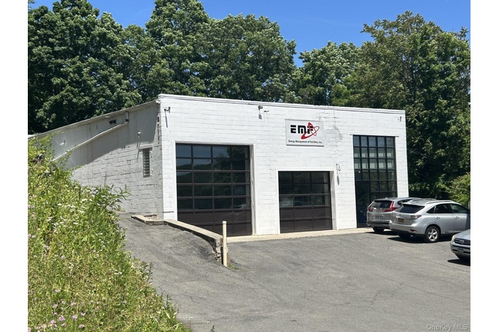581 NSR_#6 Industrial Condo