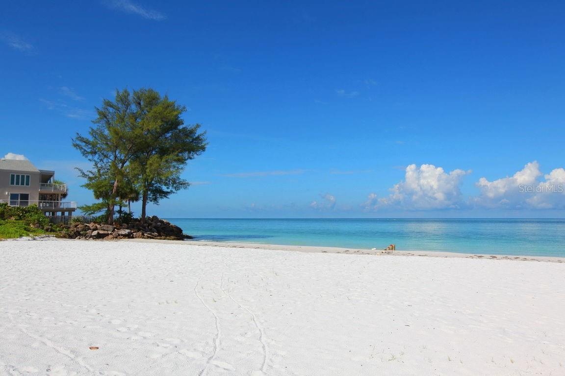 Welcome to 800' of your own private beach on the Gulf!