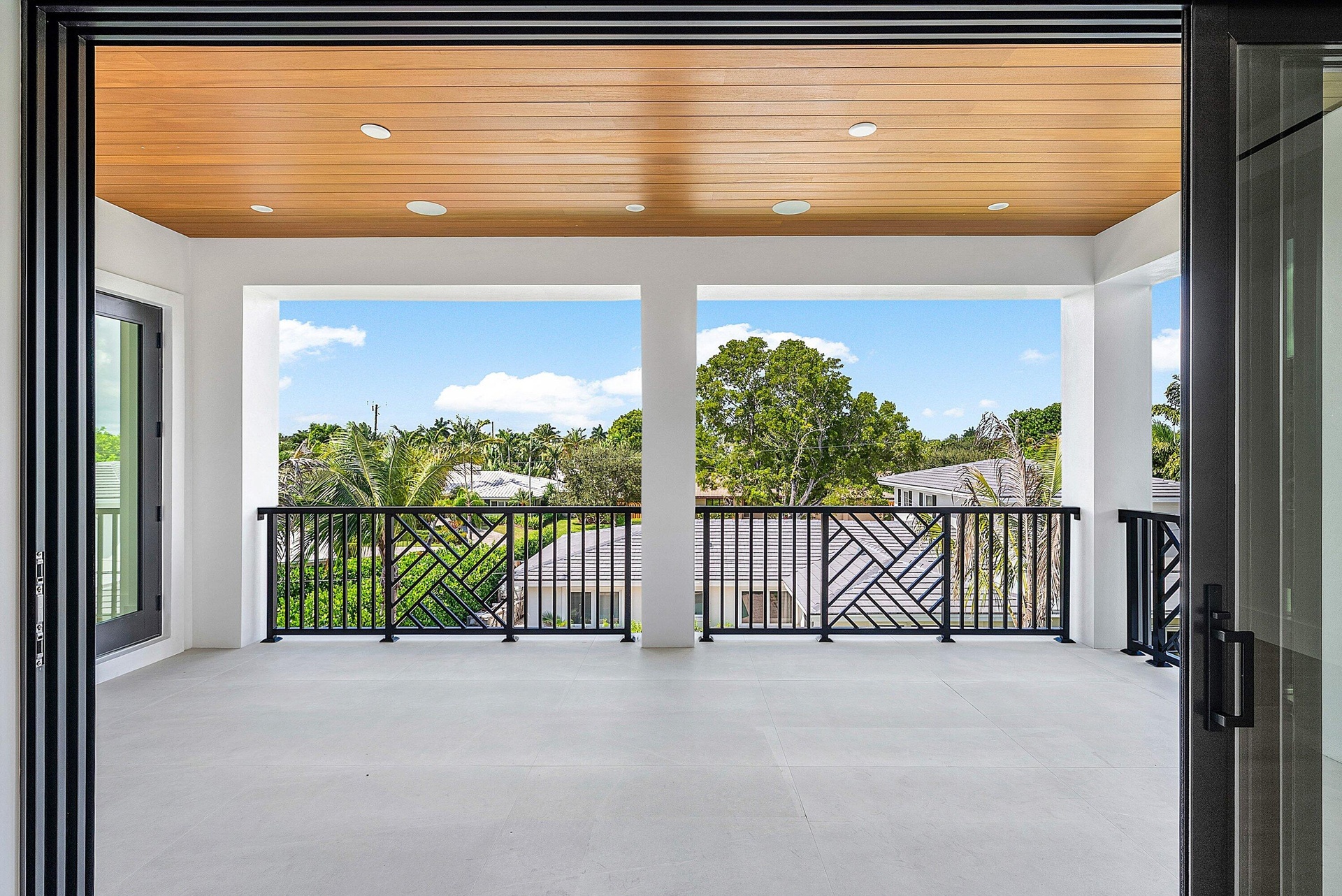2nd floor balcony with treetop views