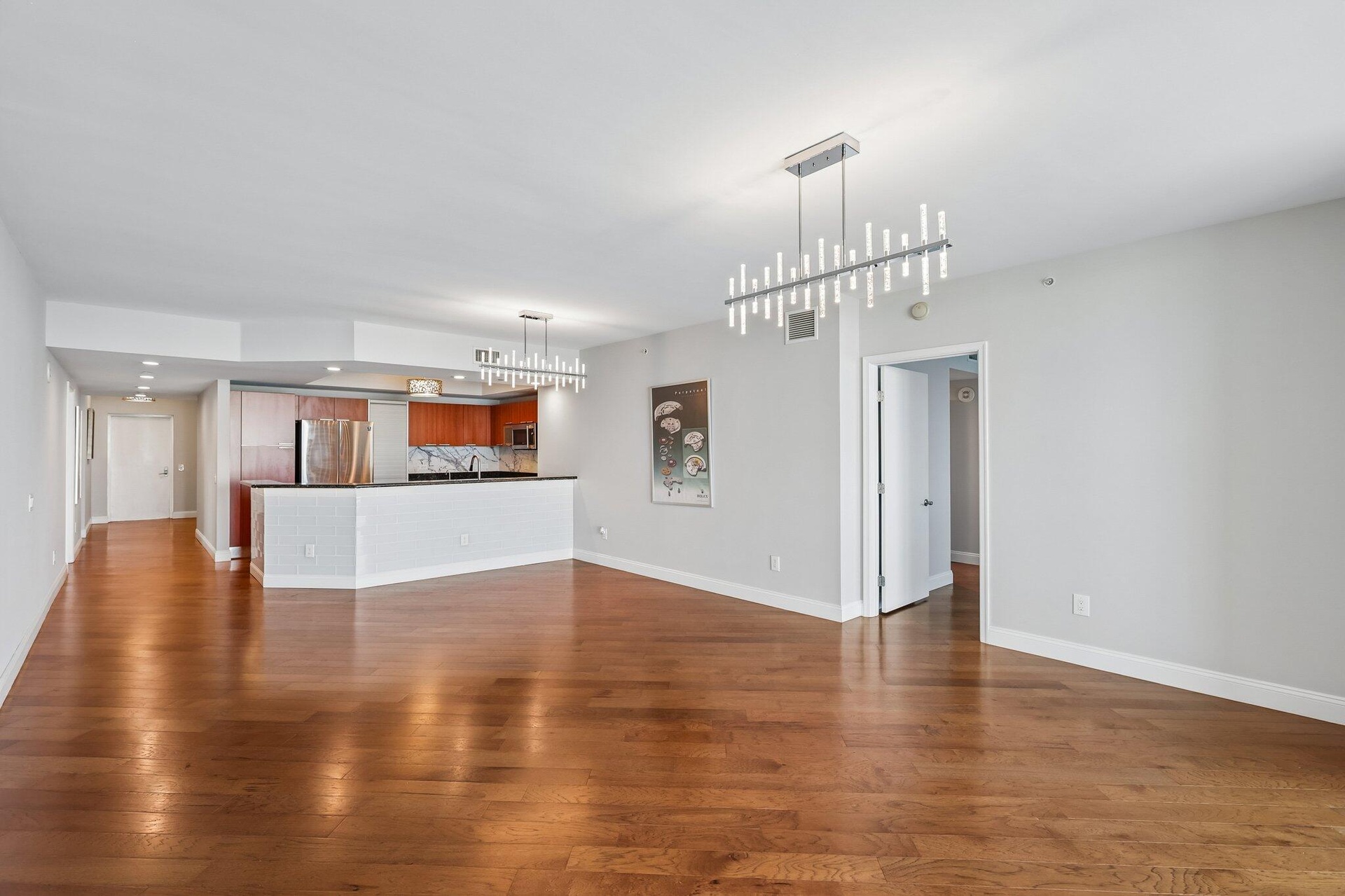 26-web-or-mls-Lake Shore Dr 2508-S2105-0