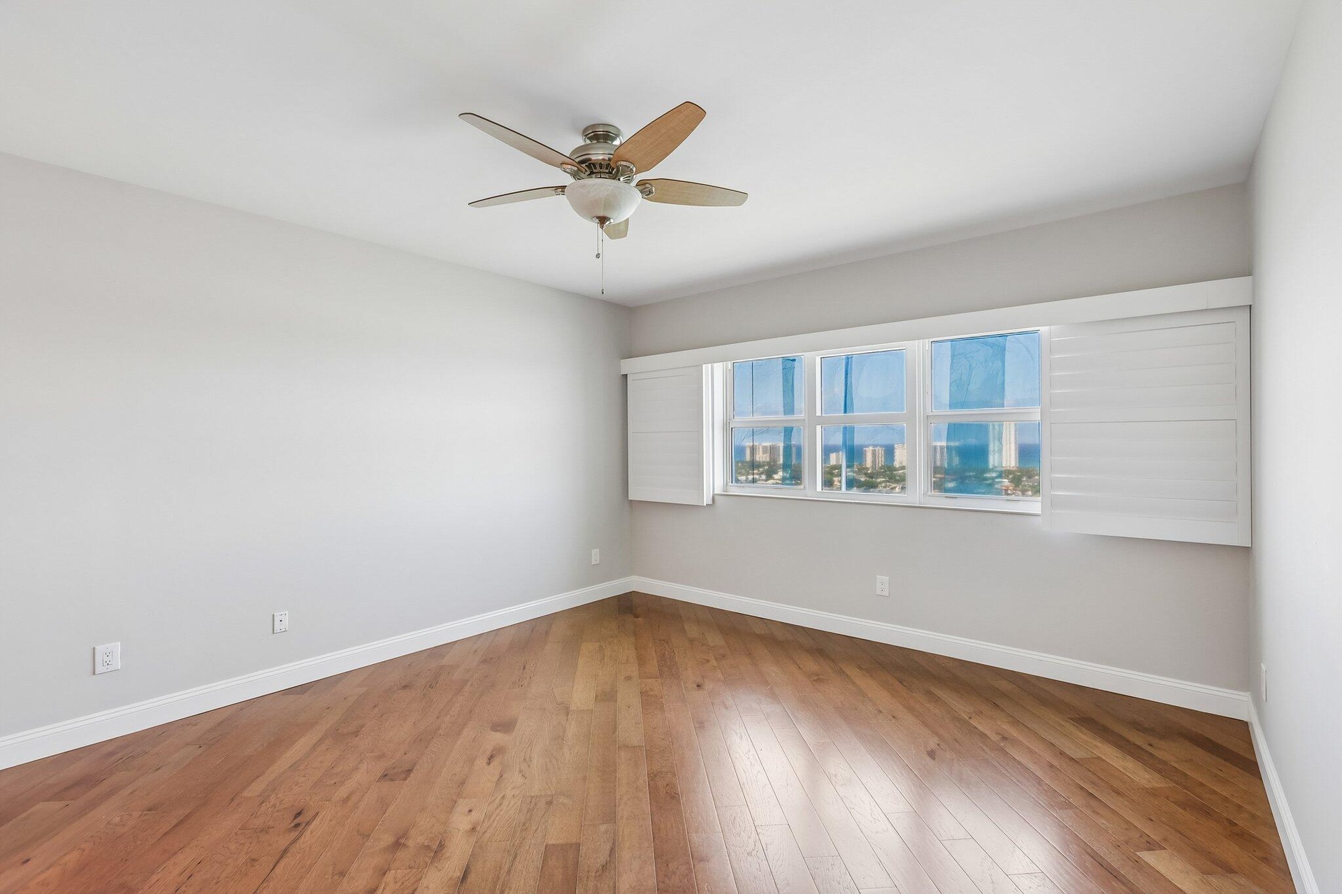 28-web-or-mls-Lake Shore Dr 2508-S2105-0
