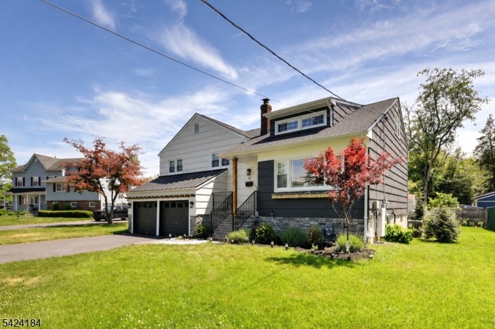 FRONT EXTERIOR 2
