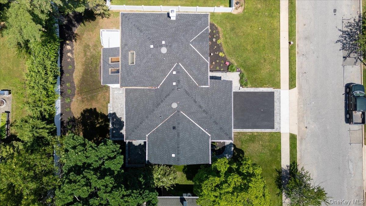Aerial view of property and surrounding area