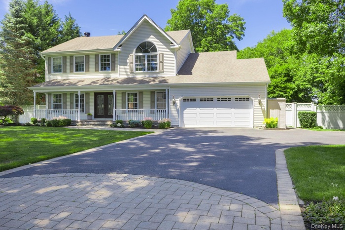 17 Dorfer Lane, NEsconset