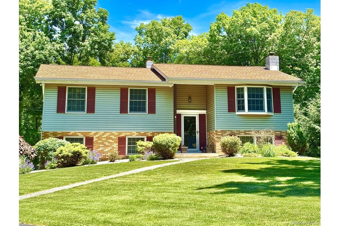 Rhinebeck 4 BR, 2 bath, 2078 SF home