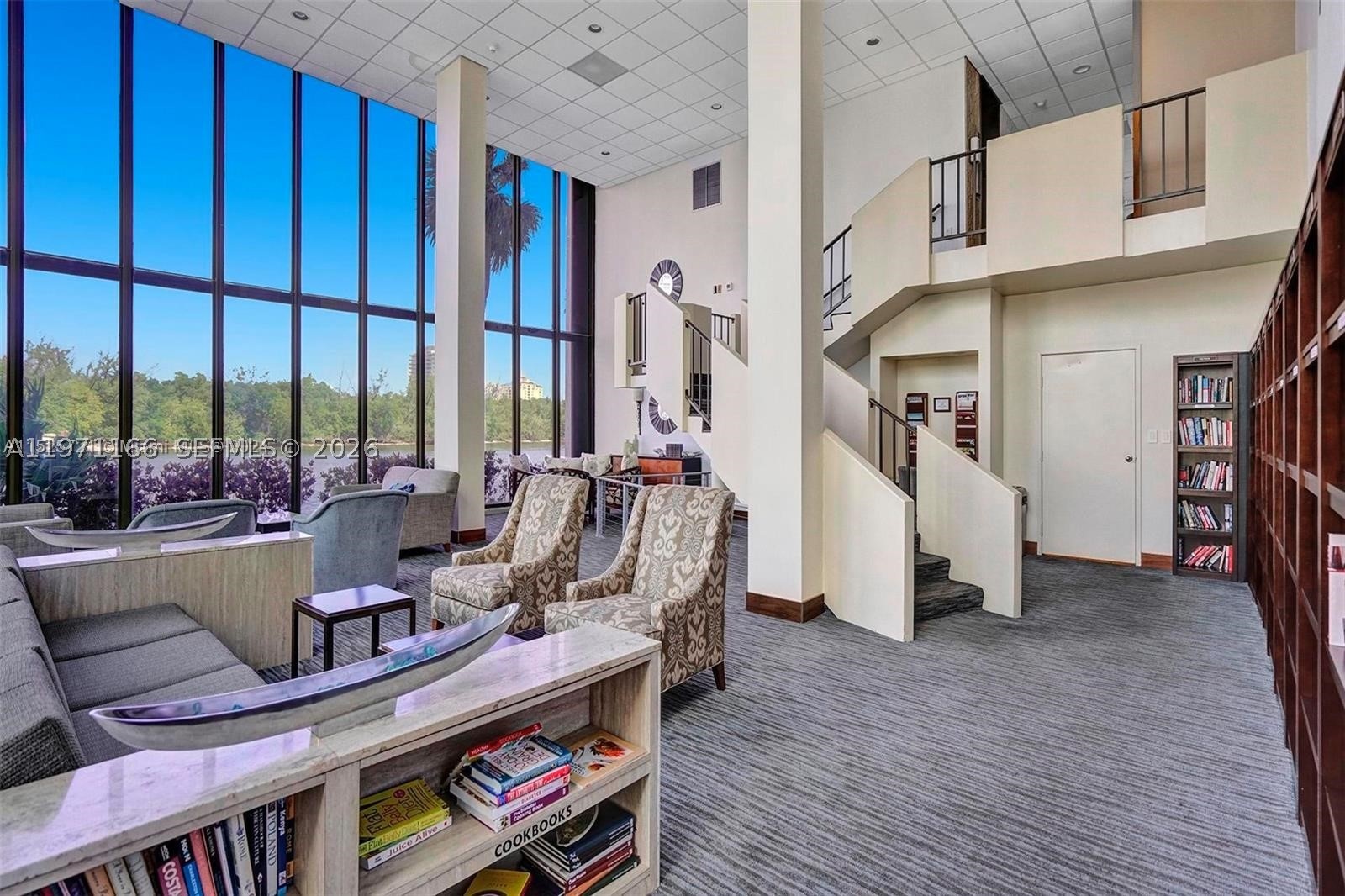 lounge and library