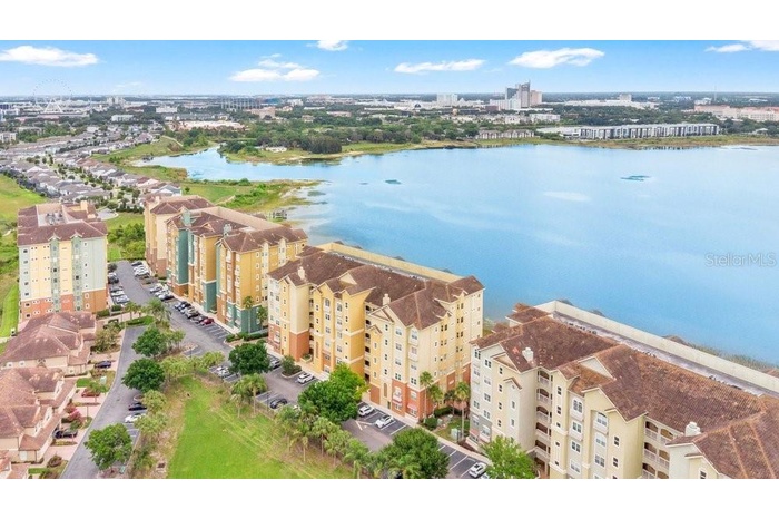 Vizcaya Heights CondoBig Sand Lake