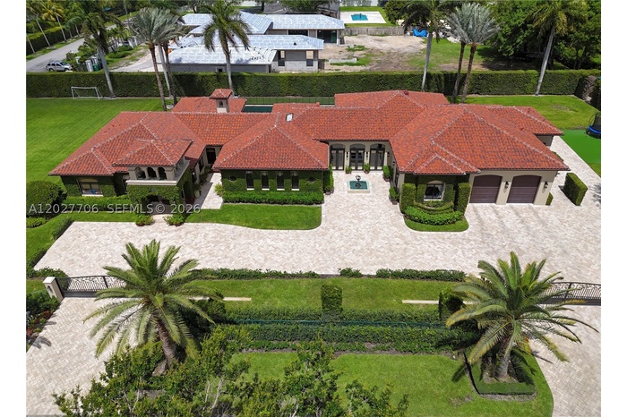 Beautiful Tuscan inspired house. 5,236 sq.ft. on 45,302 sq.ft. lot