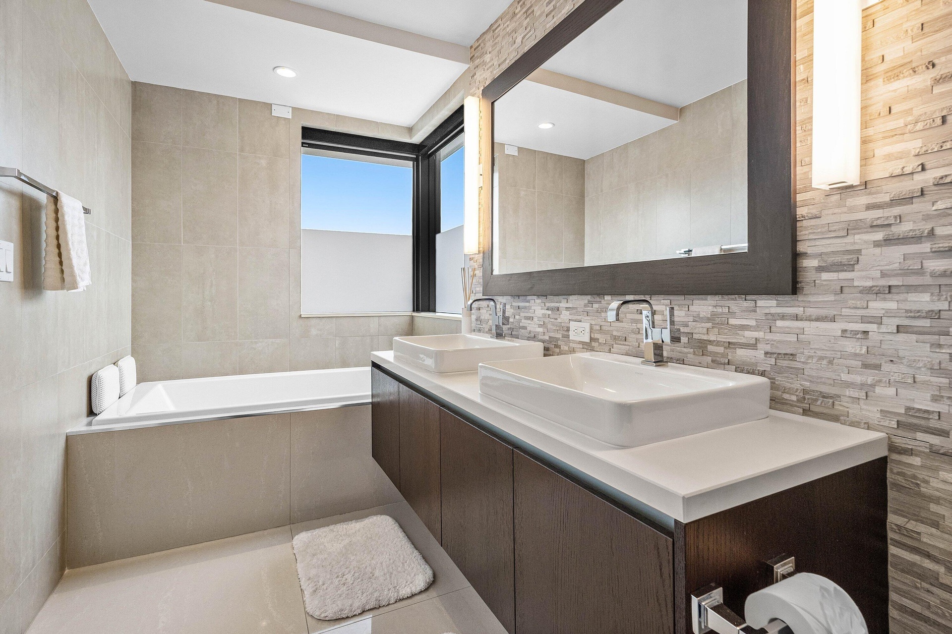 019-3030NorthOceanBoulevard-S101-FortLau