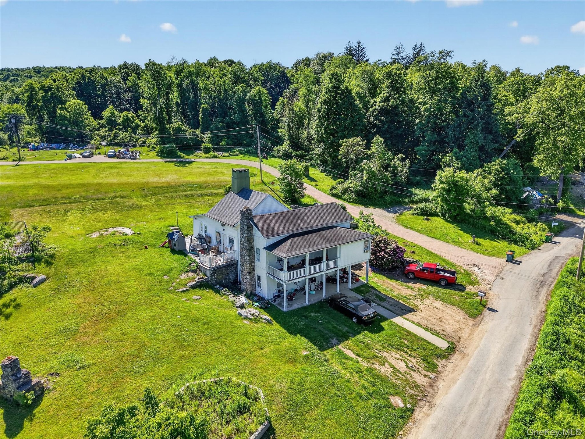 Drone shot of 33 Bowen Court