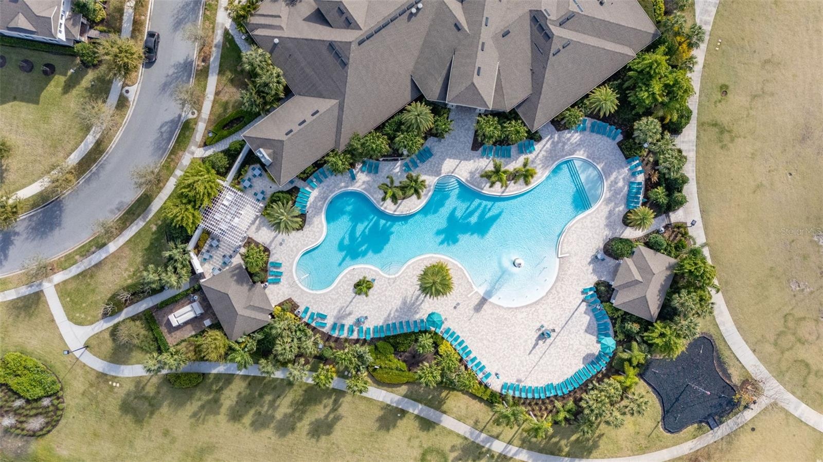 Community center #1 splash pad, gym, beach volleyball, rock climbing, tennis