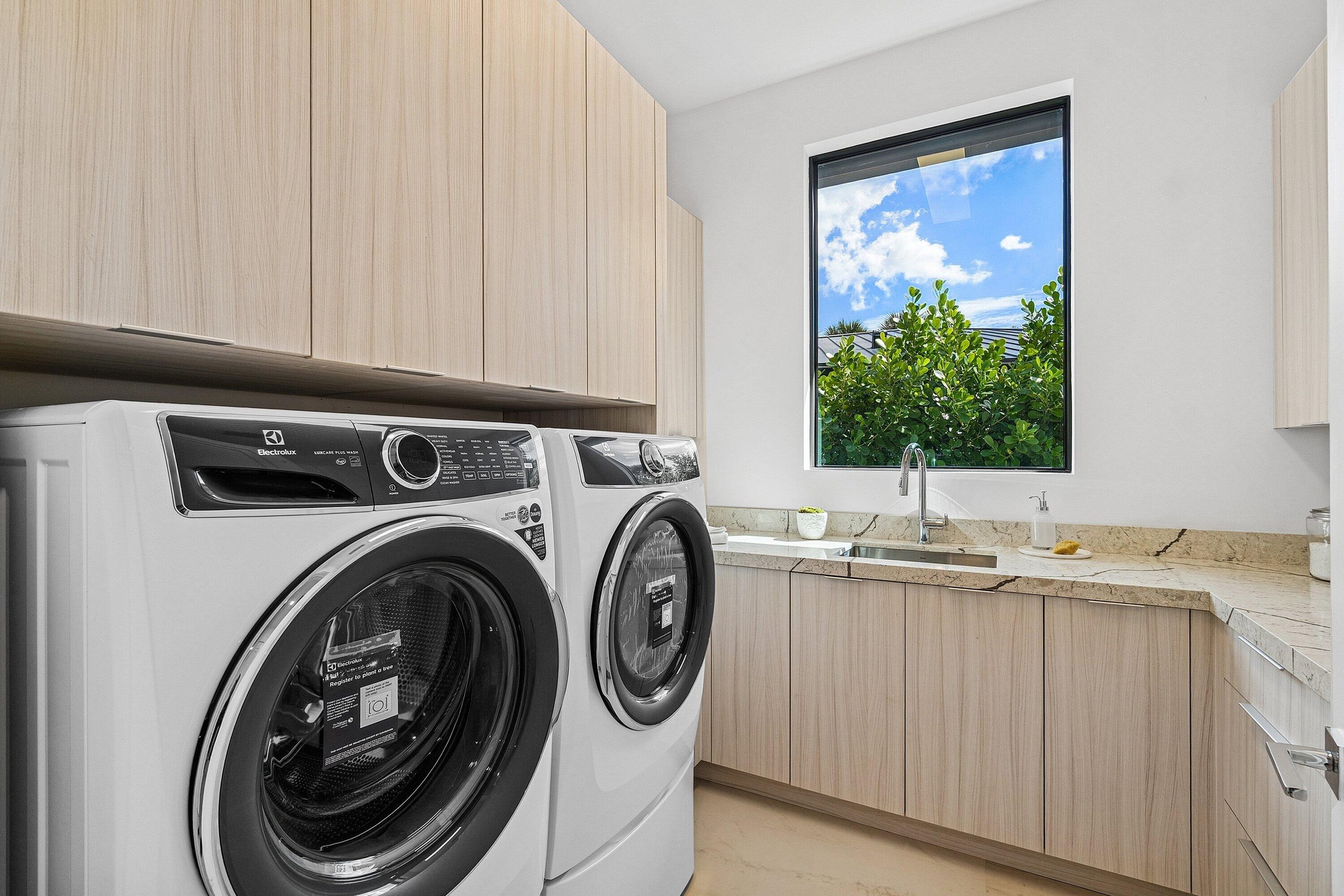 026-3100PalmDrive-DelrayBeach-FL-33483-S